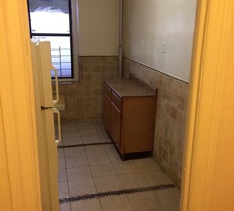 3rd image of 3816 Review Pl APT 1K
