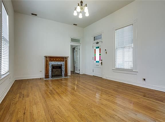 3rd image of 2604 Hibernia St
