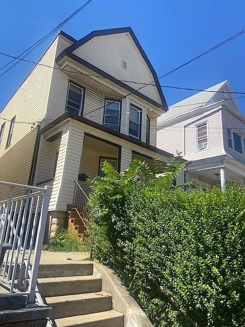 1st image of 66 W 17th St