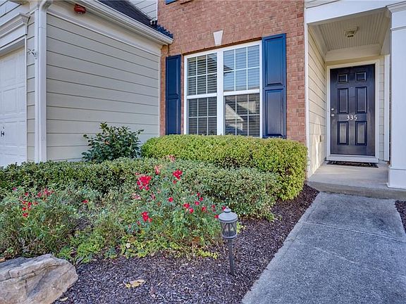 4th image of 335 Balaban Cir