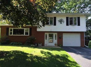5376 Nottingham Dr, Loves Park, IL 61111