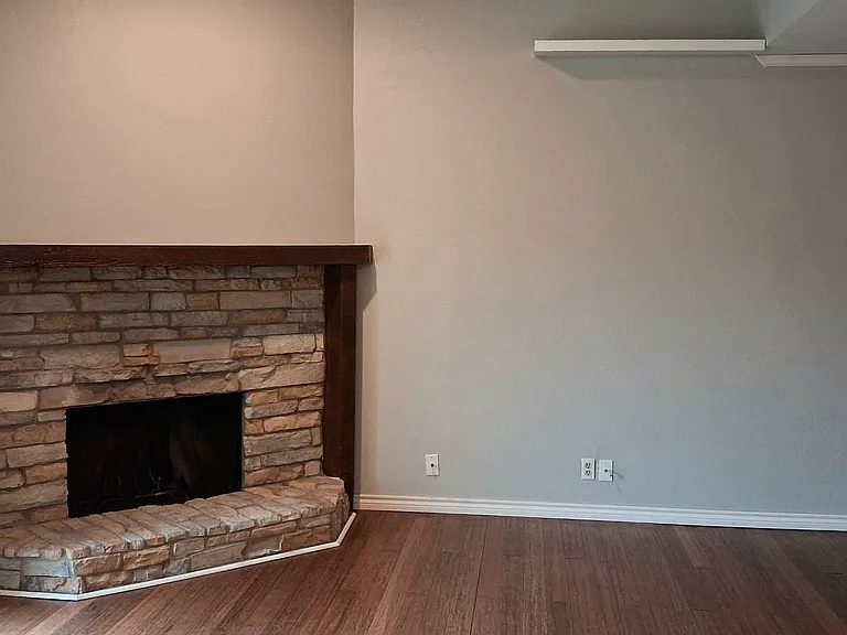 5200 Martel Ave #1-11J — Photo 4