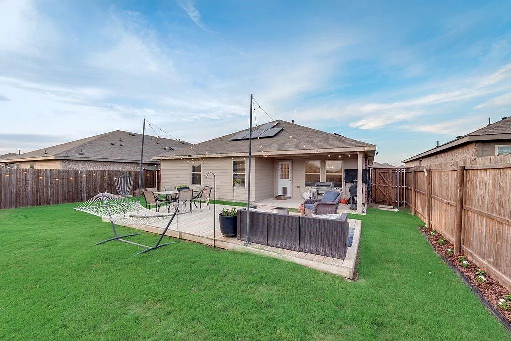 3 bed, 1532 sqft, $2,100 — Photo 3