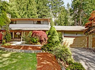 19524 38th Ave NE, Seattle, WA 98155