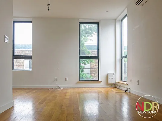Rented by Next Door Realty NYC | media 13