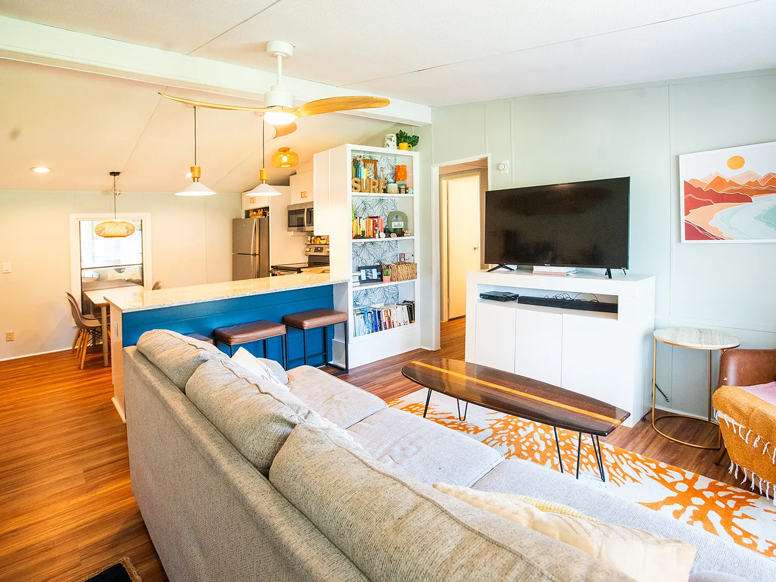 3 bed, 1200 sqft, $1,900 — Photo 2