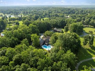184 Country View Dr, Benton, MO 63736