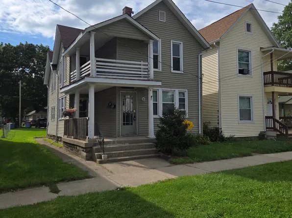 919 Davis Ave NW, Grand Rapids, MI 49504