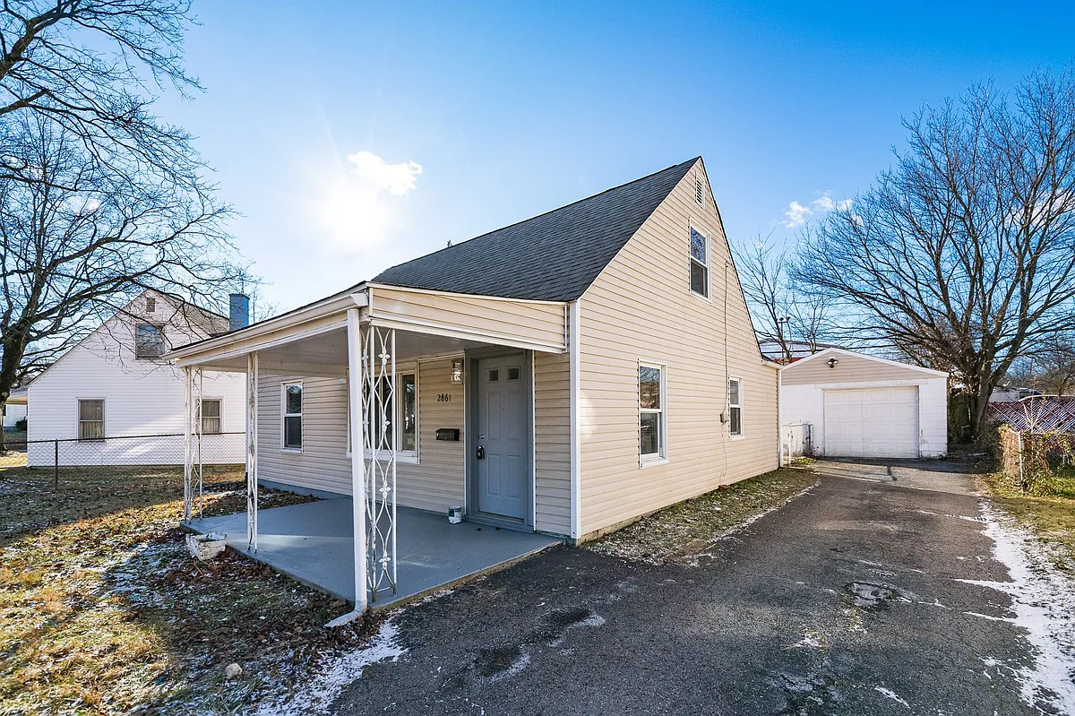 Building Photo - 2861 Woodland Ave