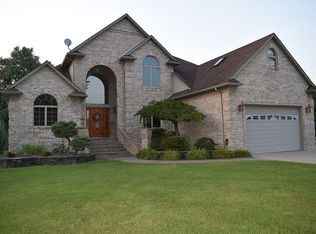 2213 Chicago Rd, Warren, MI 48092