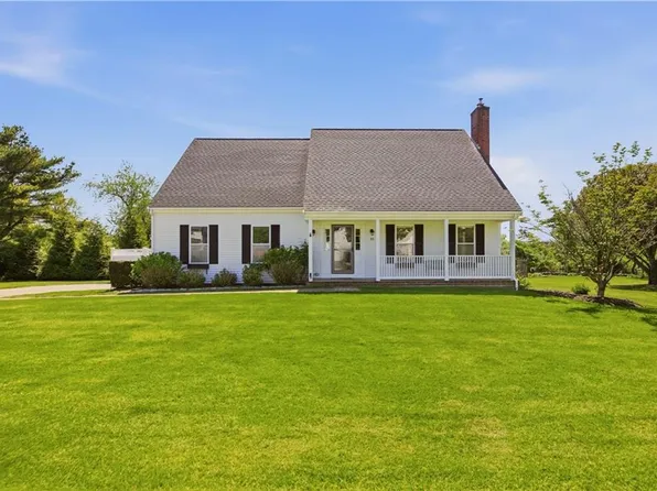 32 James Francis Ter, Middletown, RI 02842