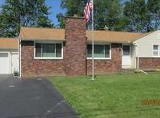 6730 Gates Dr, Derby, NY 14047