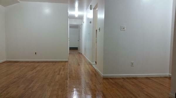 2nd image of 16432 75th Ave #2