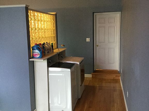 3rd image of 198 Pleasant Dr