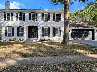 618 Shady Meadows Dr, Ballwin, MO 63011