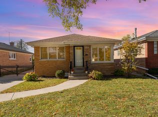 8108 N Overhill Ave, Niles, IL 60714