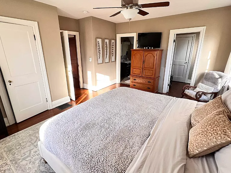 1010 Highland Ave — Photo 11