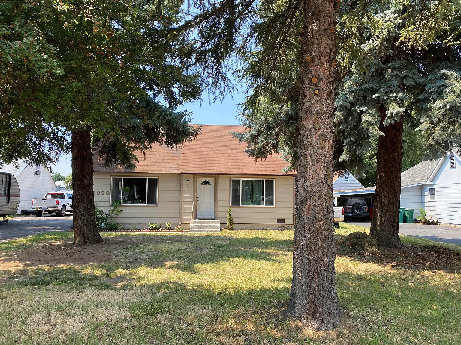 3830 Summers Ln photo 1