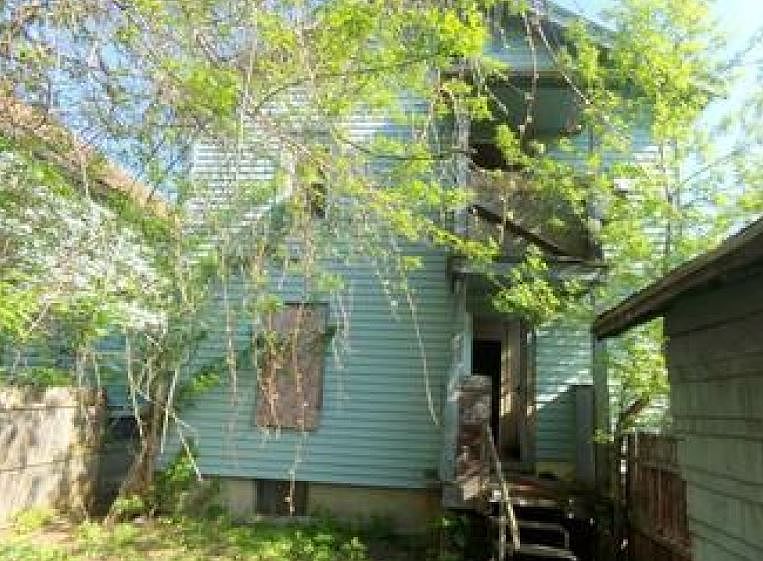 2nd image of 209 Warner Ave
