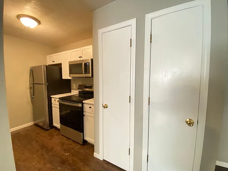 518 Jefferson St — Photo 26