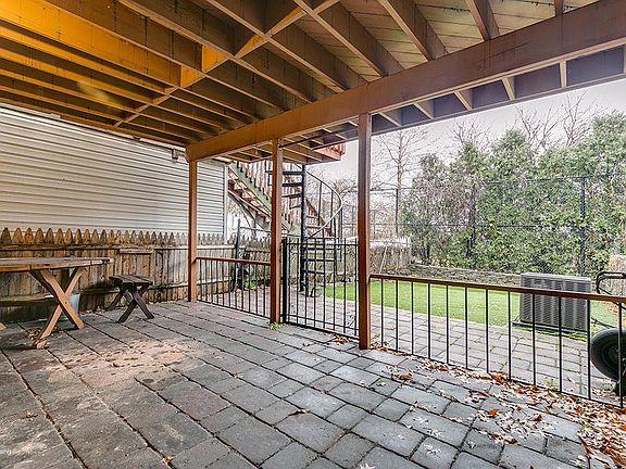 5th image of 86 Palisade Ave #1