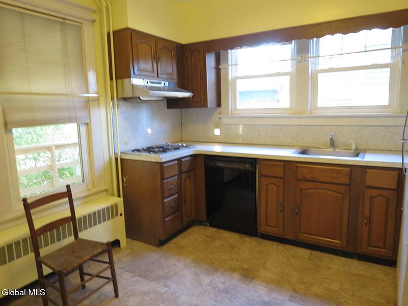 5th image of 41 Belle Avenue