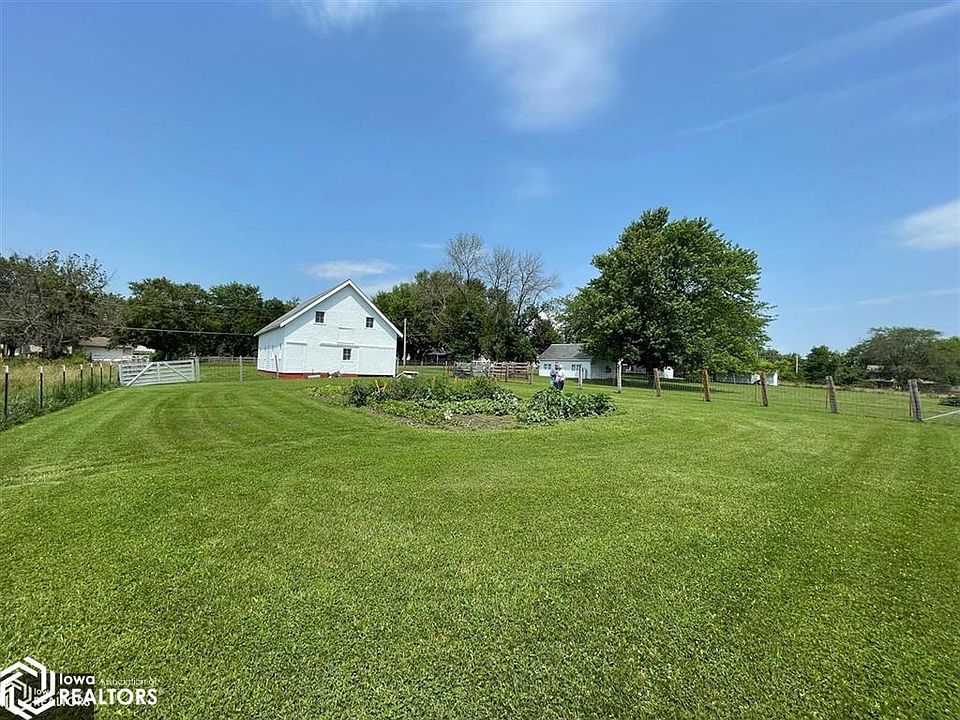 1153 S Valley Dr, Centerville, IA 52544 Zillow