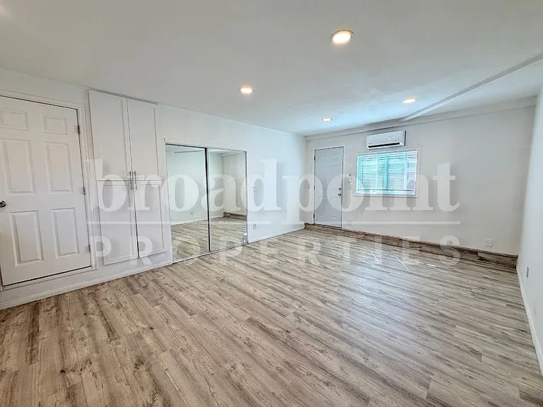 702 Pitman St #B — Photo 2