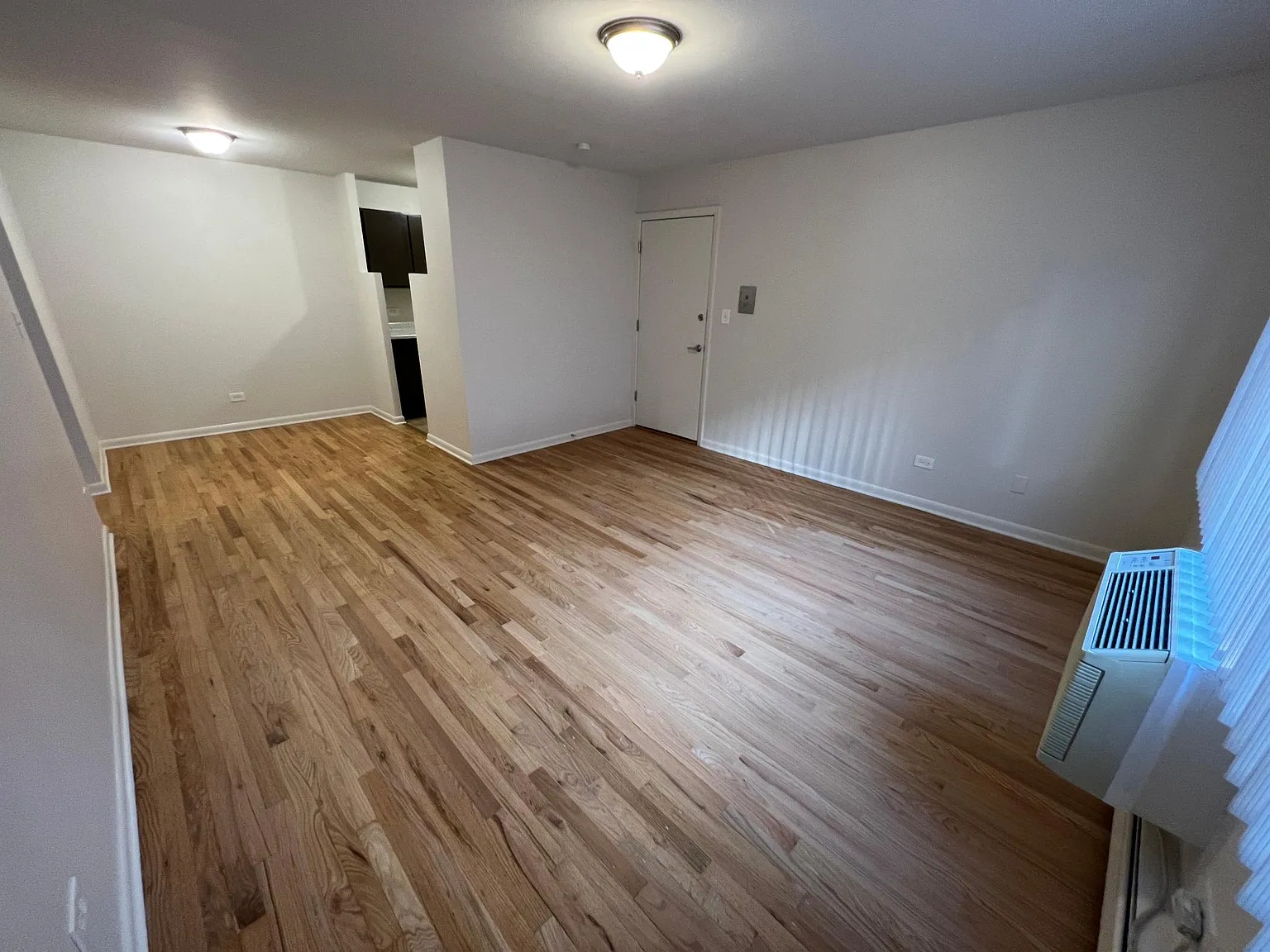 6010 N Winthrop Ave — Photo 4