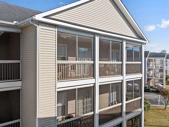 3rd image of 1058 Sea Mountain Hwy. #11-301