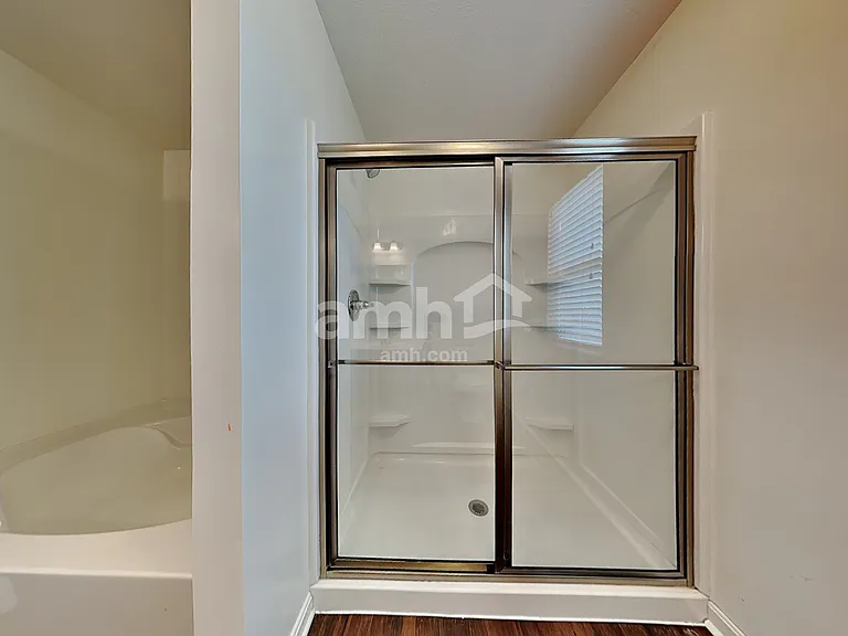 6718 Waverly Park — Photo 14