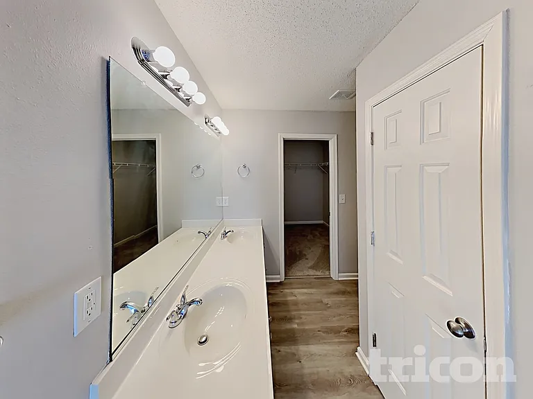 2675 Chatfield Dr — Photo 9