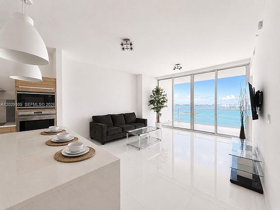 3rd image of 2020 N Bayshore Dr APT 2909