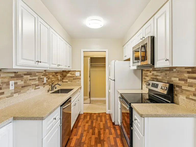 1515 Arc Way #308 — Photo 2