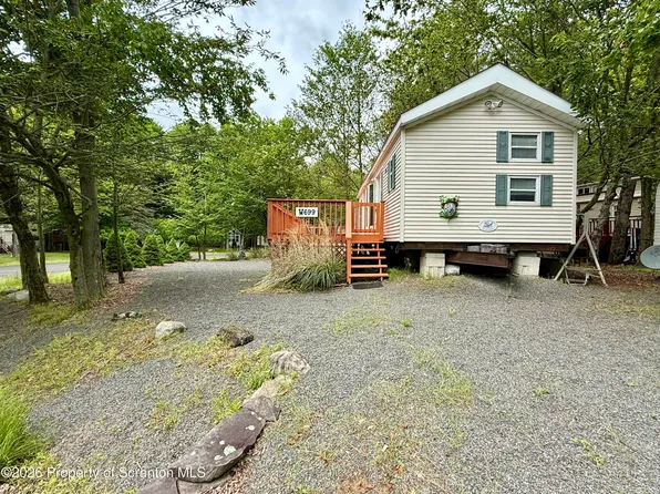 699 Snowshoe Dr, Gouldsboro, PA 18424