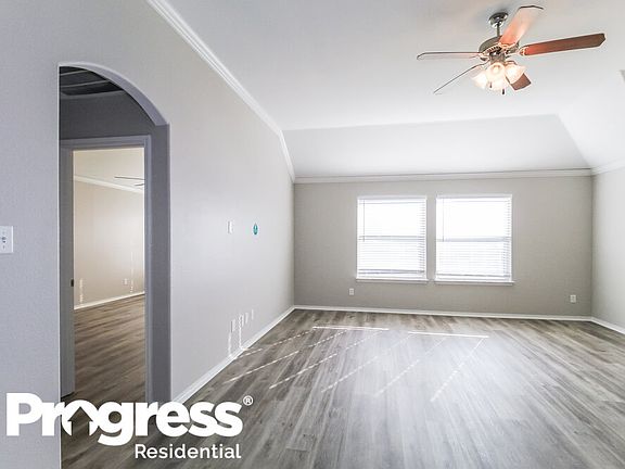 4th image of 12137 Long Stone Dr