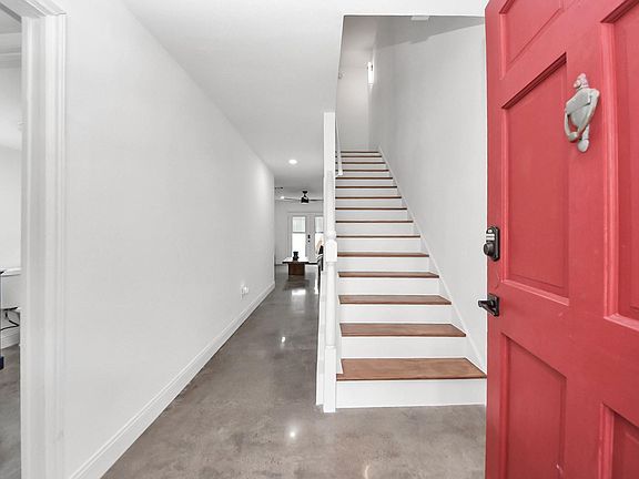 5th image of 5801 Lumberdale Rd Unit 120