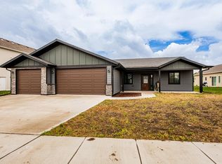 4712 Hampton Loop S, Moorhead, MN 56560