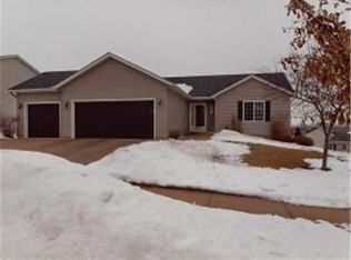 4525 Manor Brook Dr NW, Rochester, MN 55901