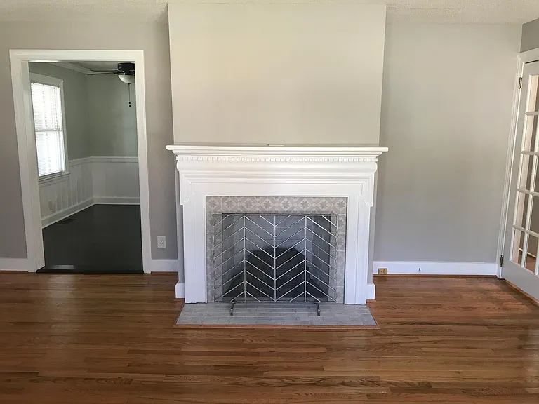 2702 Crockett Dr — Photo 14
