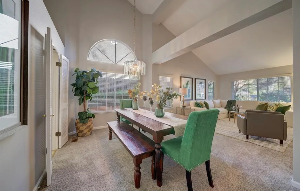 3309 Colonial Court - 1 — Photo 3
