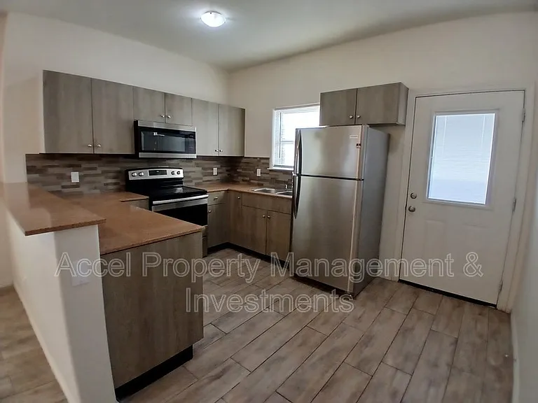 3713 Whitewing Ave #4 — Photo 3