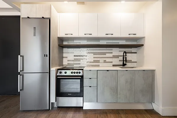 Rented by Maplewood Management | media 21