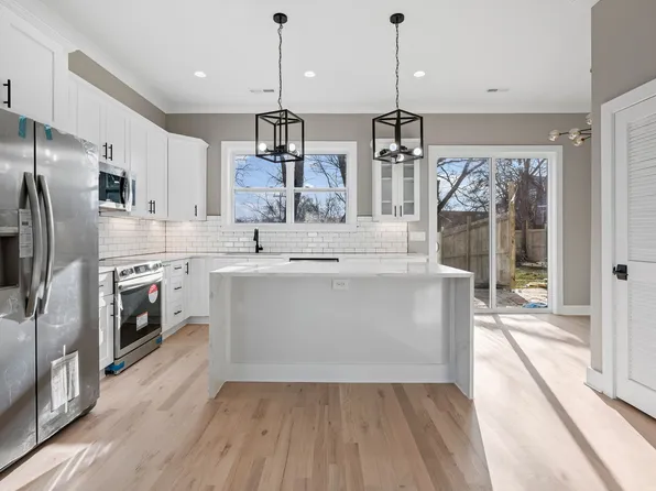 752B Croley Dr, Nashville, TN 37209