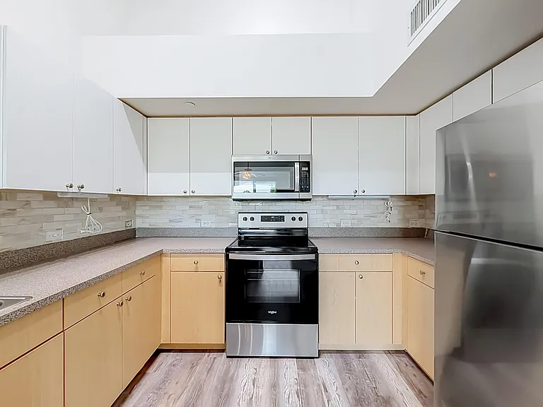 1119 Villa Ln #1119 — Photo 11
