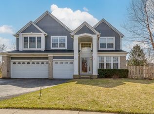1808 Louisville Ln, Crystal Lake, IL 60014