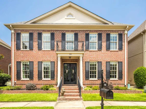 9198 Chestwick Dr, Germantown, TN 38139