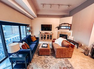 1101 Walnut St UNIT 1004, Kansas City, MO 64106