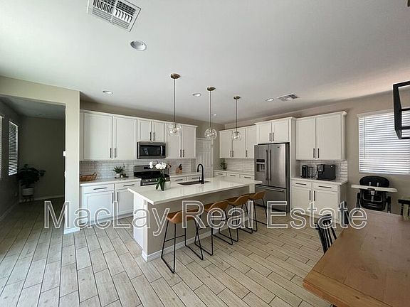 2nd image of 25541 N 21st Ave