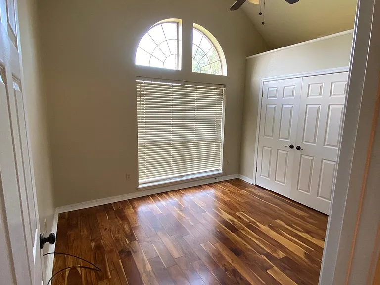 6008 Applegate Cir — Photo 17